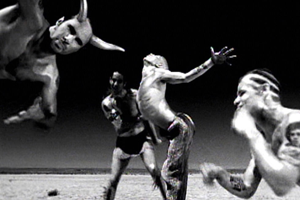 Red Hot Chili Peppers – Give It Away video preview